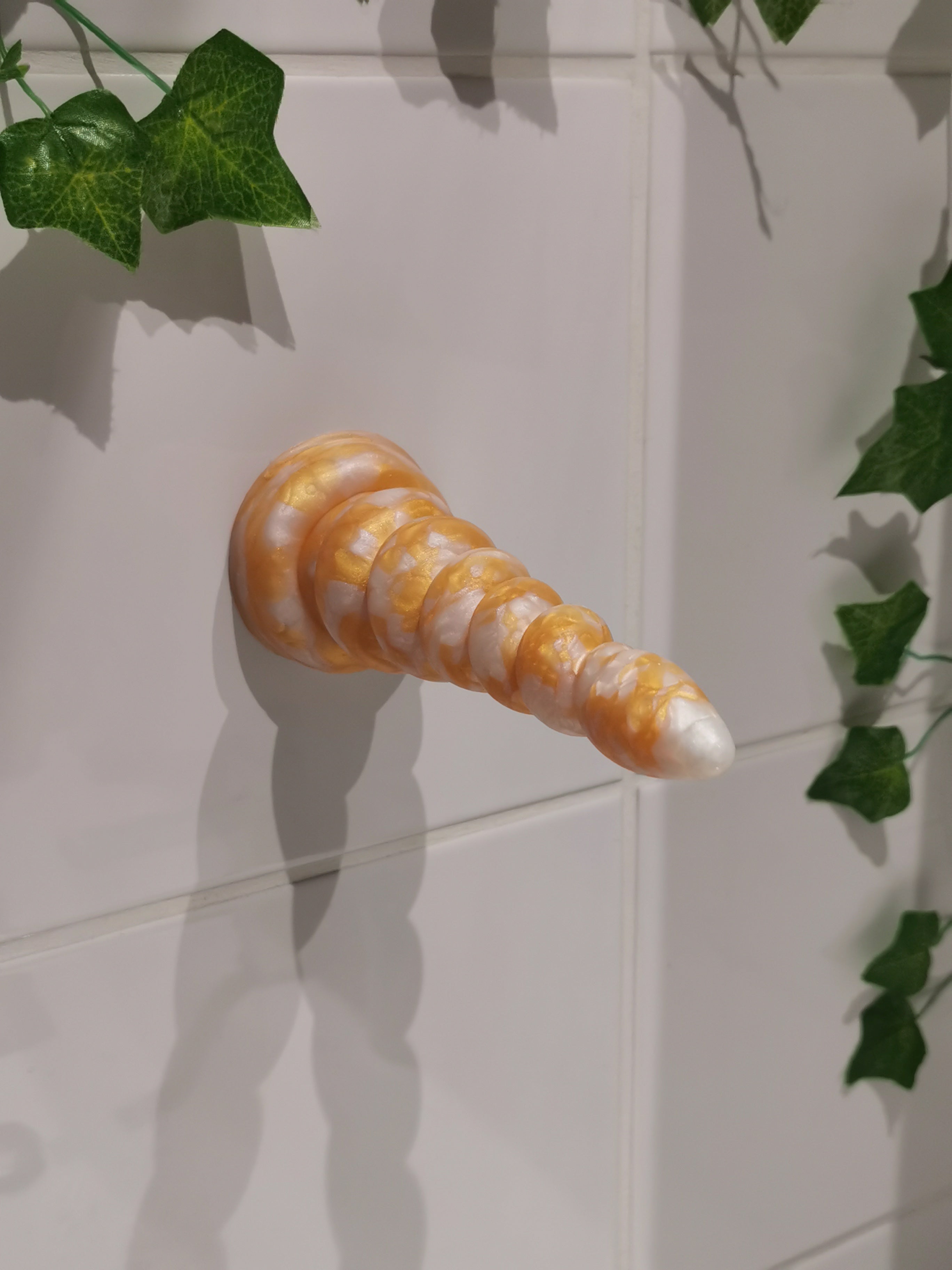 Ecstasy Marble Gold White (Small, Firm A20)