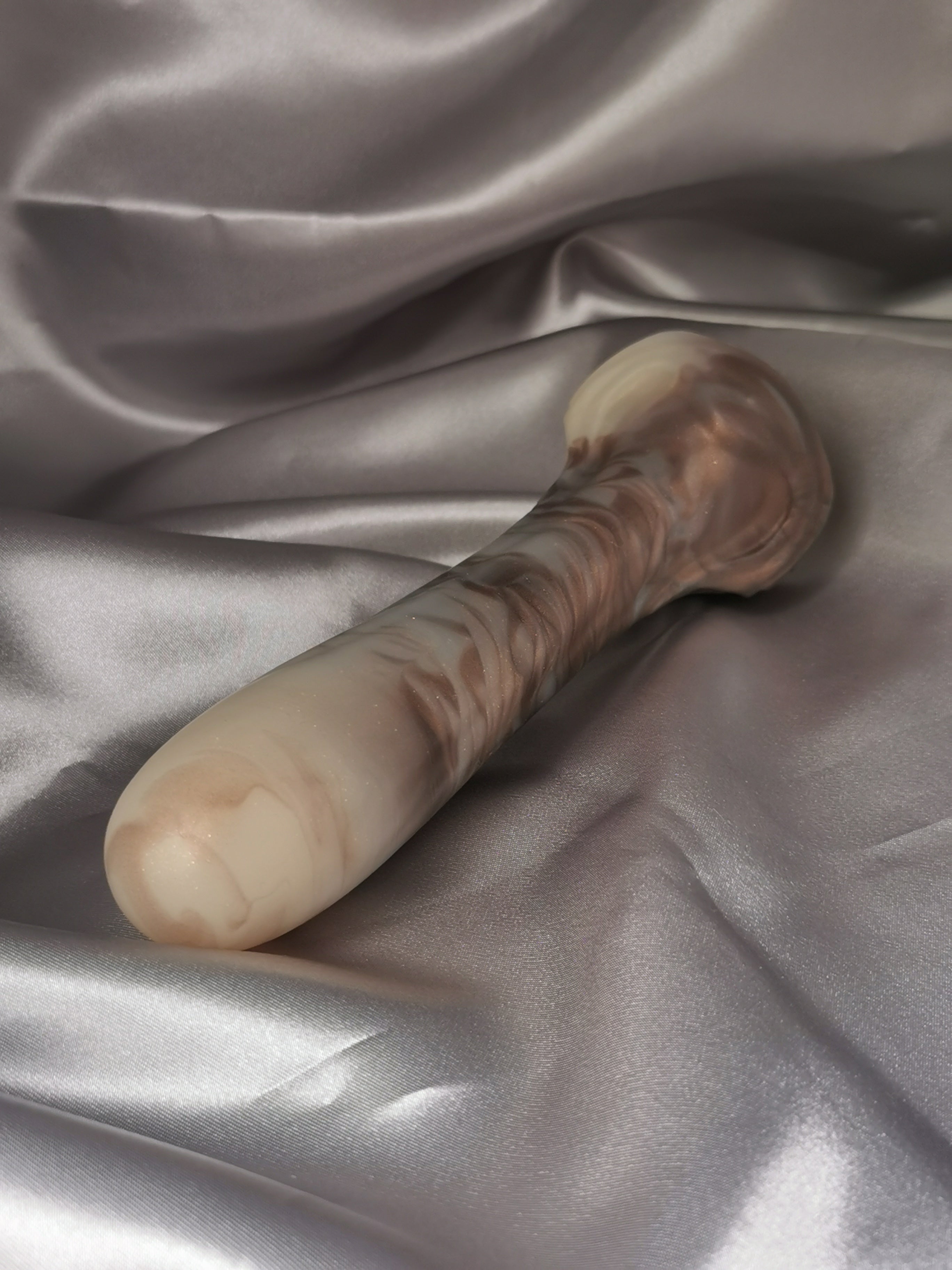 Wonder Brown Transluscent Golden Sparkles (Medium, Firm A20)