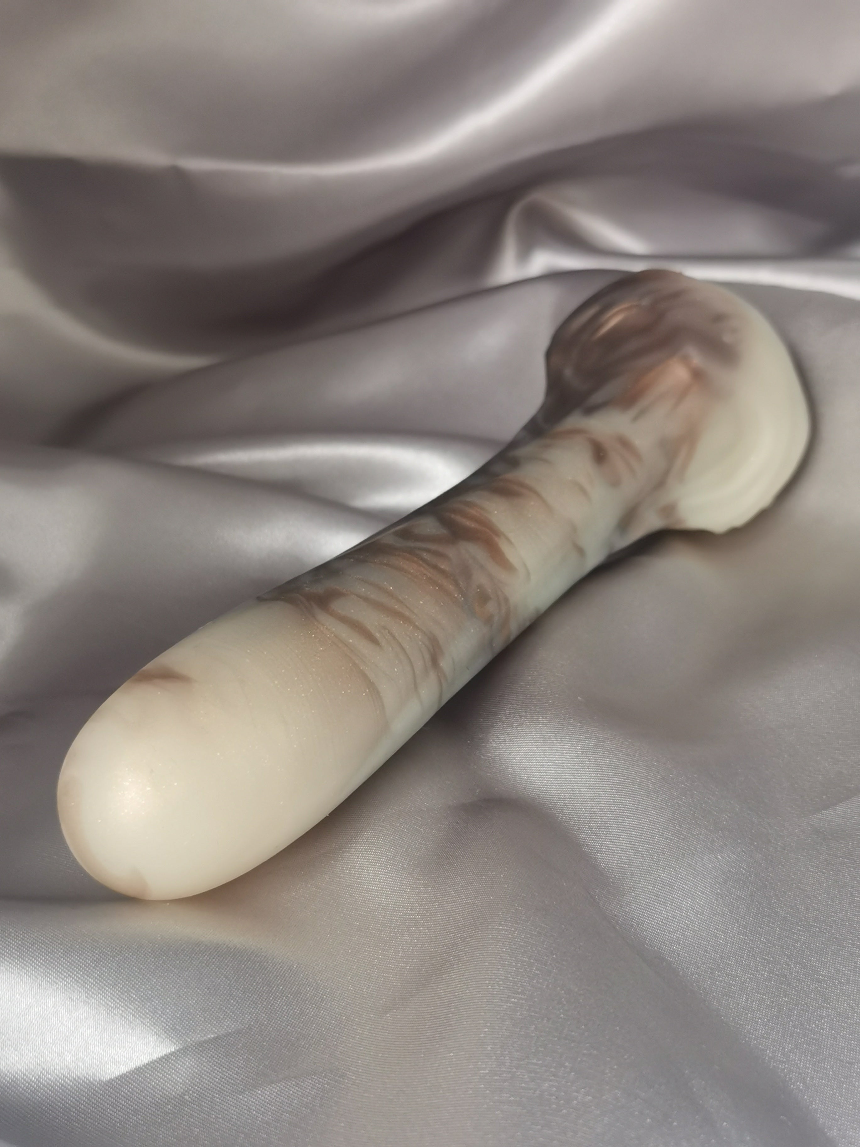 Wonder Brown Transluscent Golden Sparkles (Medium, Firm A20)