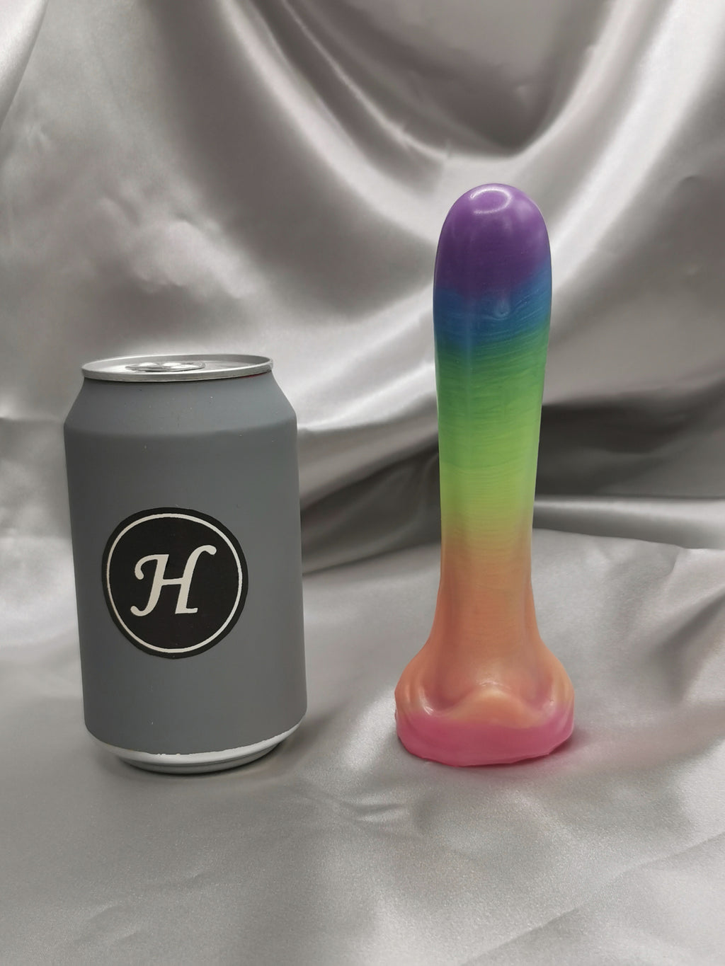 Wonder Reverse Rainbow GITD (Small, Firm A20)