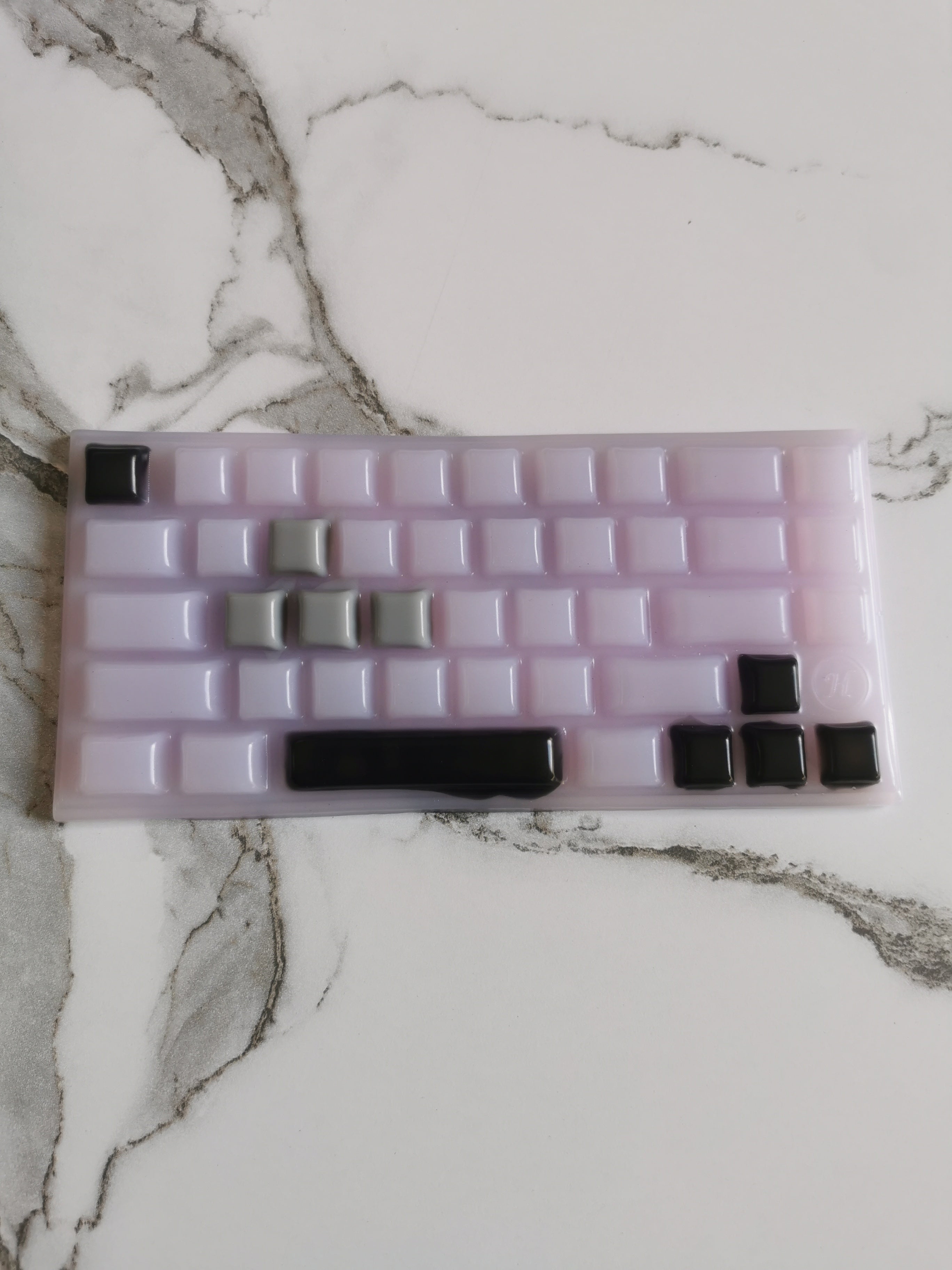 Nexus Translucent Black and Grey Keys (Medium, Extra-Soft 00-20)