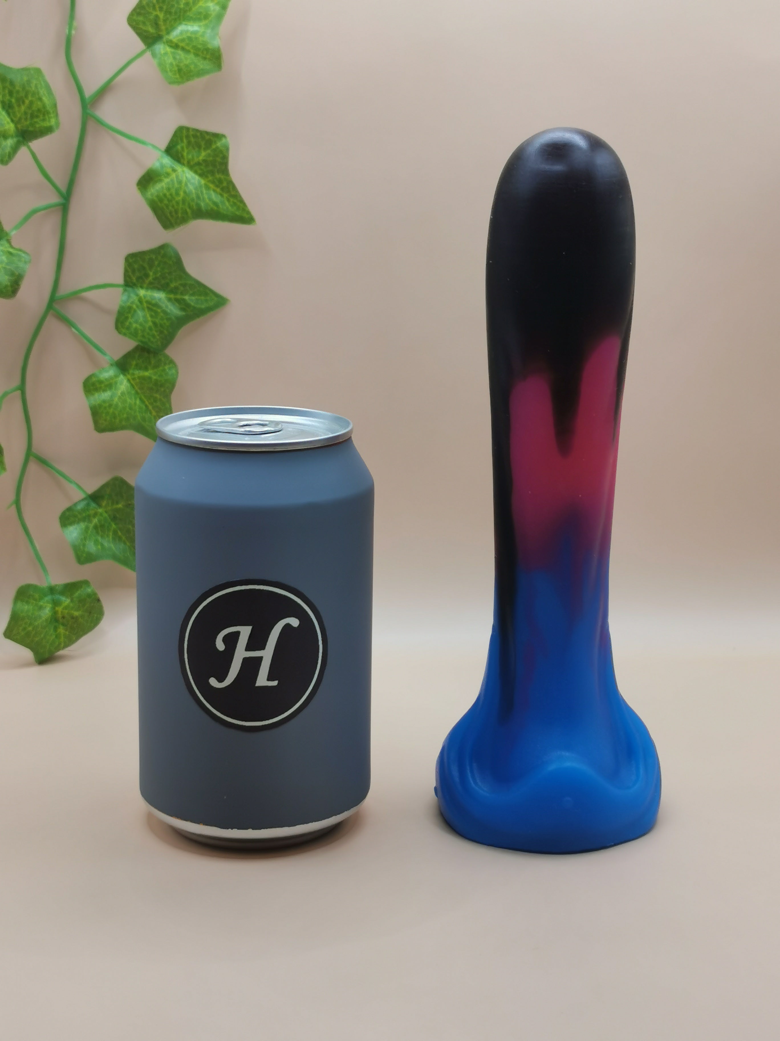 Wonder Black Drip Blue Red (Medium, Medium A10)