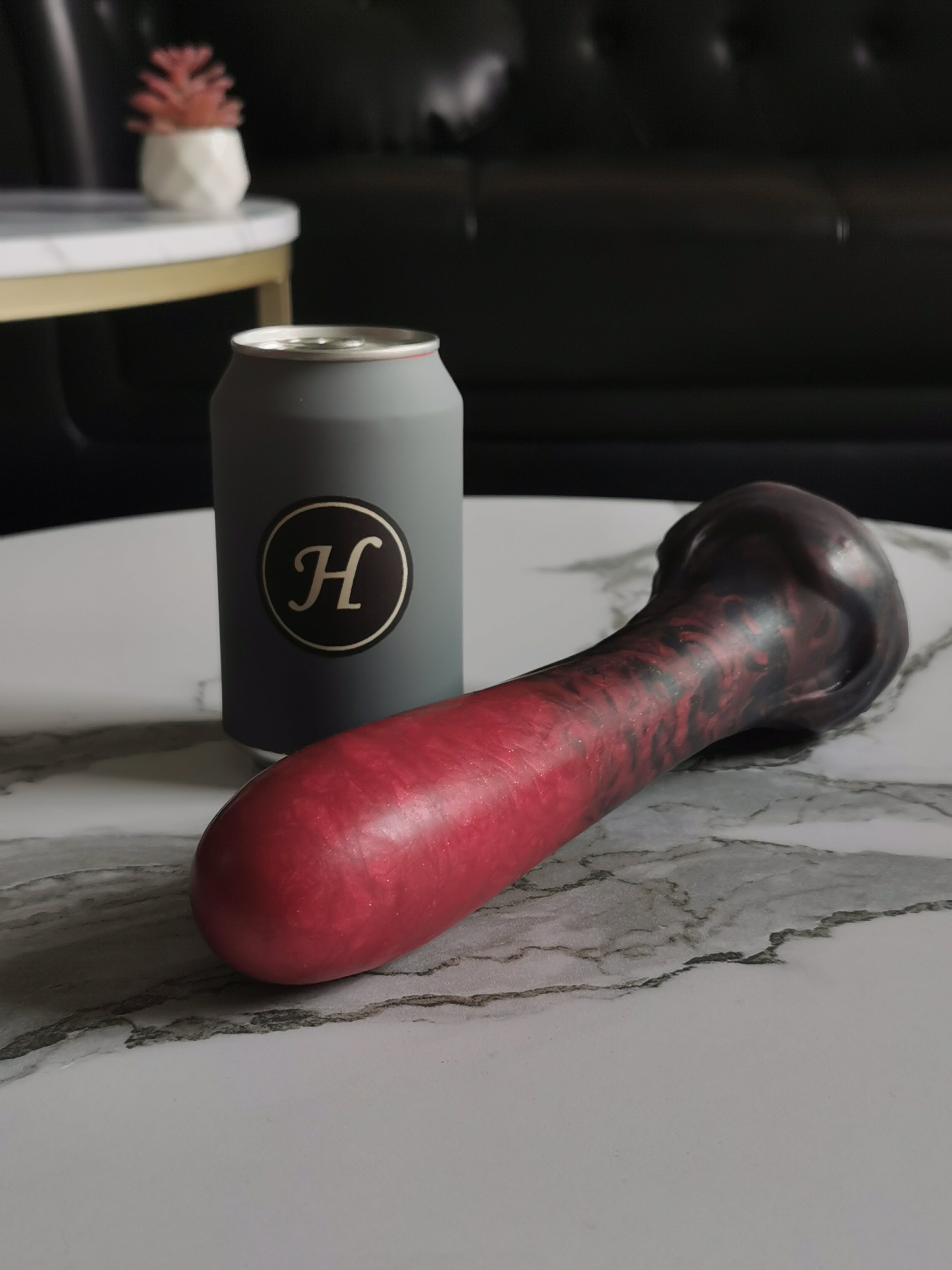 Wonder Black & Red Fade (Large, Medium A10)